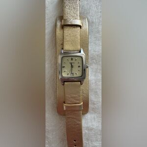 Vintage 90’s Fossil Gold Leather Band Watch